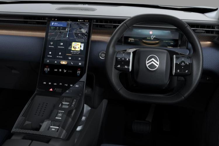 3975903 157kW Plus 80kWh 5dr Auto