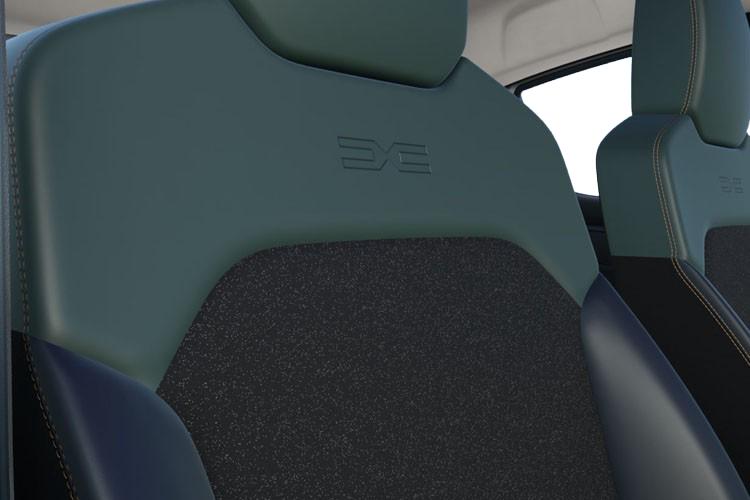 4048733 27kWh Expression 65 48kW 5dr Auto