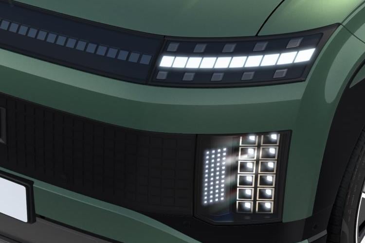 4050511 160kW Ultimate 110kWh 5dr Auto