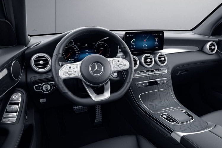 3844613 GLC 300e 4Matic AMG Line Prem [Pan] 5dr 9G-Tronic