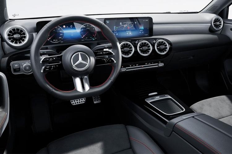 3733909 A200 AMG Line Premium 5dr Auto