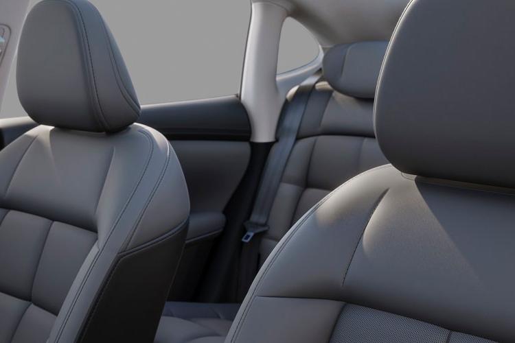 4050032 300kW Long Range 100kWh 5dr Auto