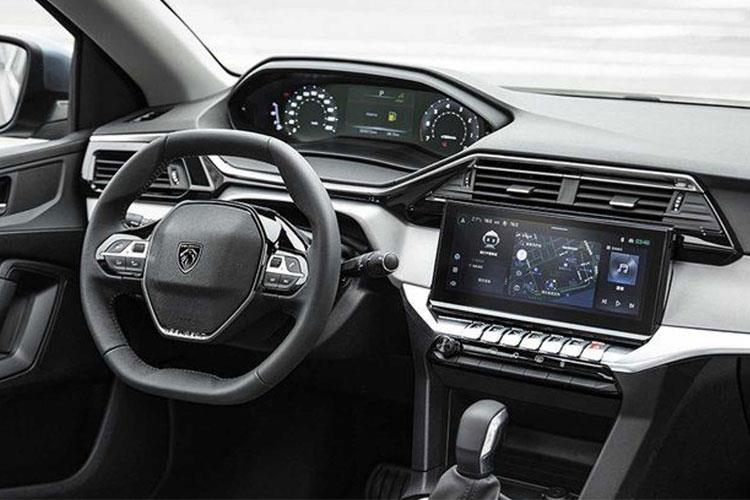 3978964 1.6 Plug-in Hybrid 225 GT Premium 5dr e-DSC7