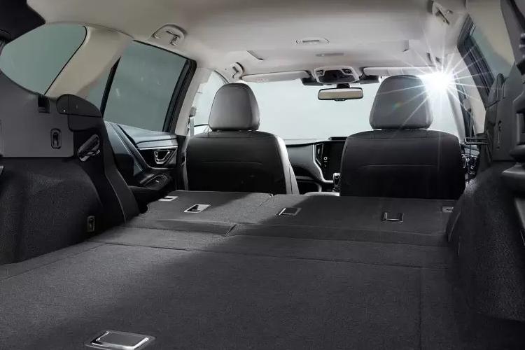 3909811 2.5i Touring X 5dr Lineartronic