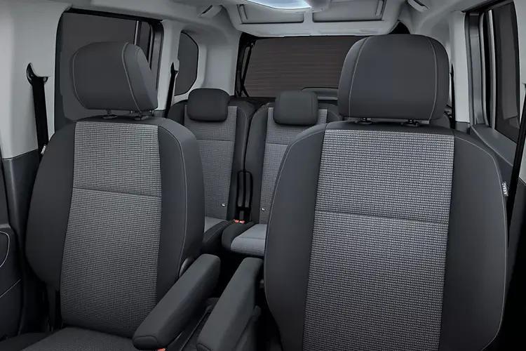 3979040 100kW Shuttle Short 50kWh 5dr Auto