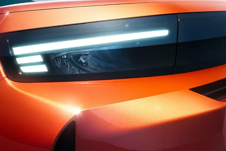 3938142 83kW Design 54kWh 5dr Auto