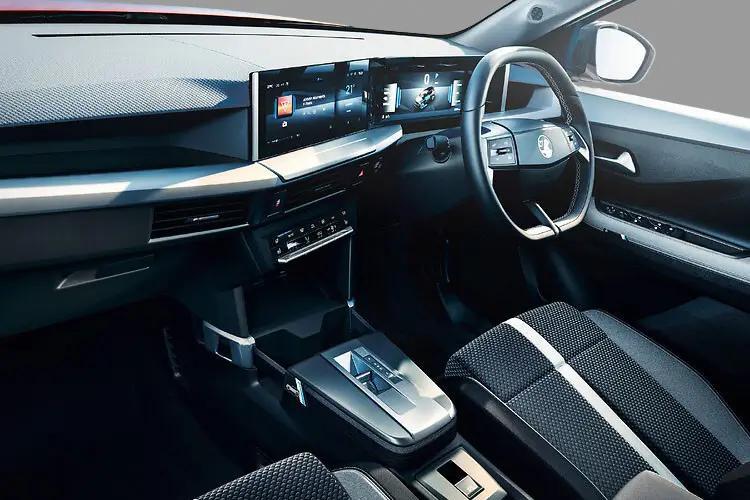 3938142 83kW Design 54kWh 5dr Auto